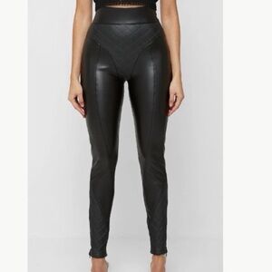Manière De Voir Quilted Faux Leather Leggings in Black